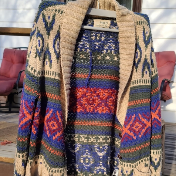 Knitted sweater - Picture 1 of 4